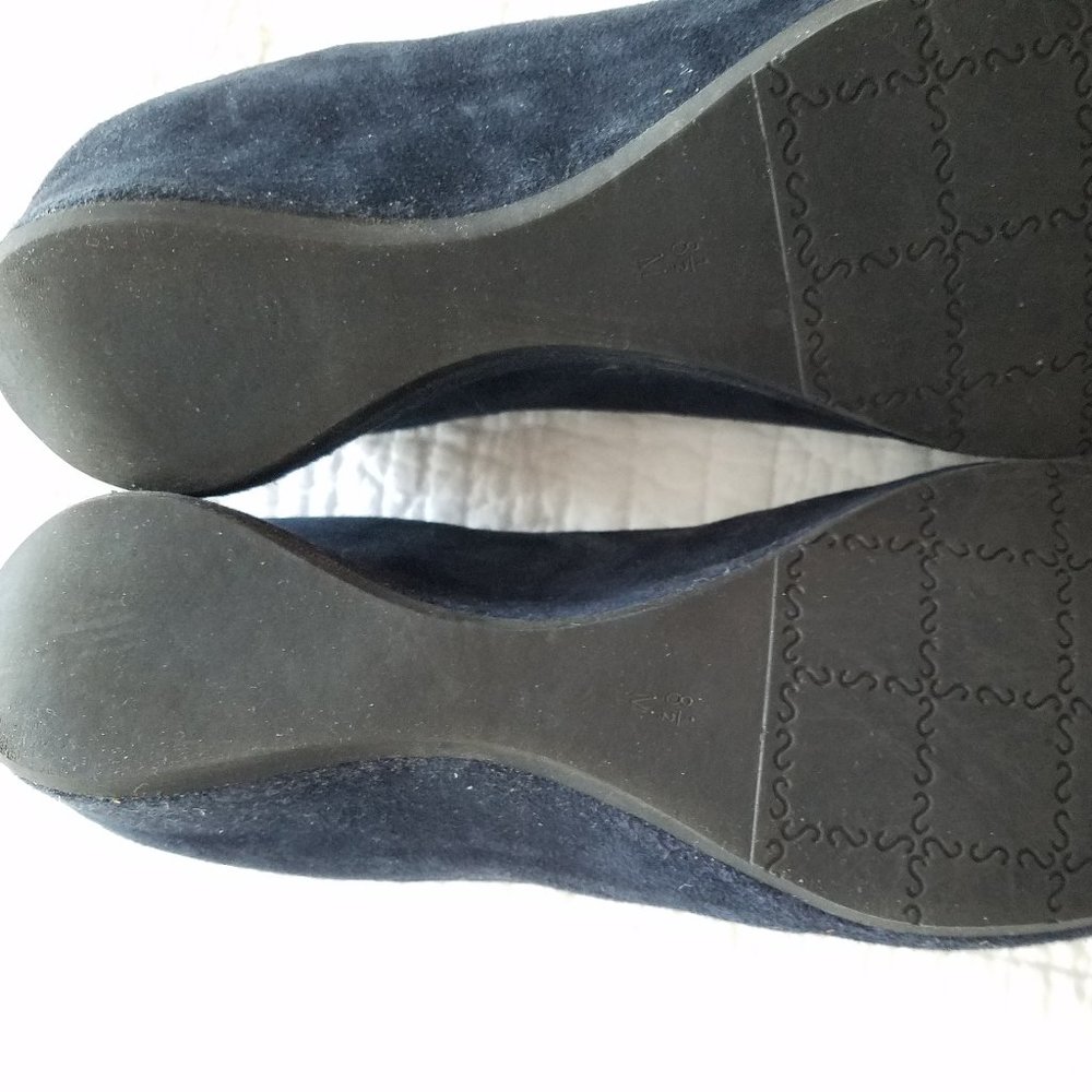 Vaneli Blue Suede Shoes 8 1/2 - Picture 3 of 8
